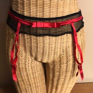 Jezebel Black and Red Lace Boudoir Pin up adjustable sexy garter belt M/L